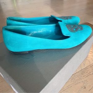 Alexander McQueen sequin skull loafers in blue